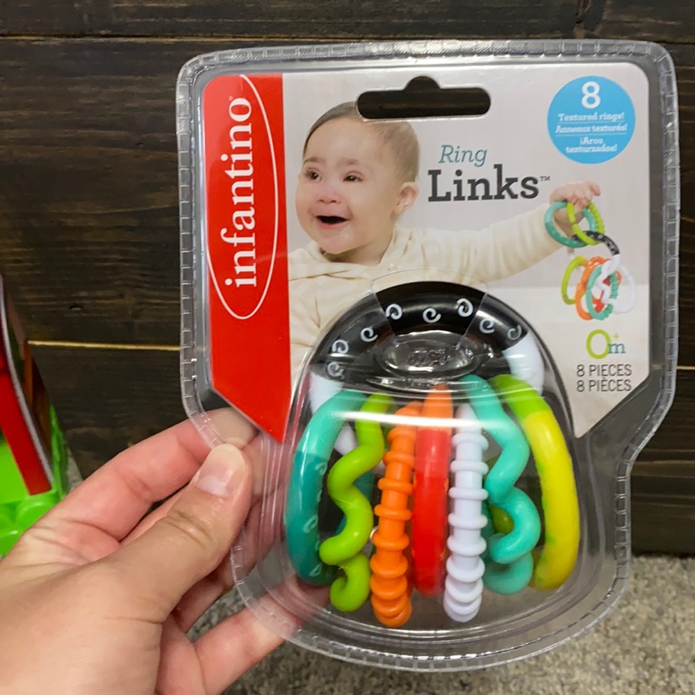 Infantino Ring Links